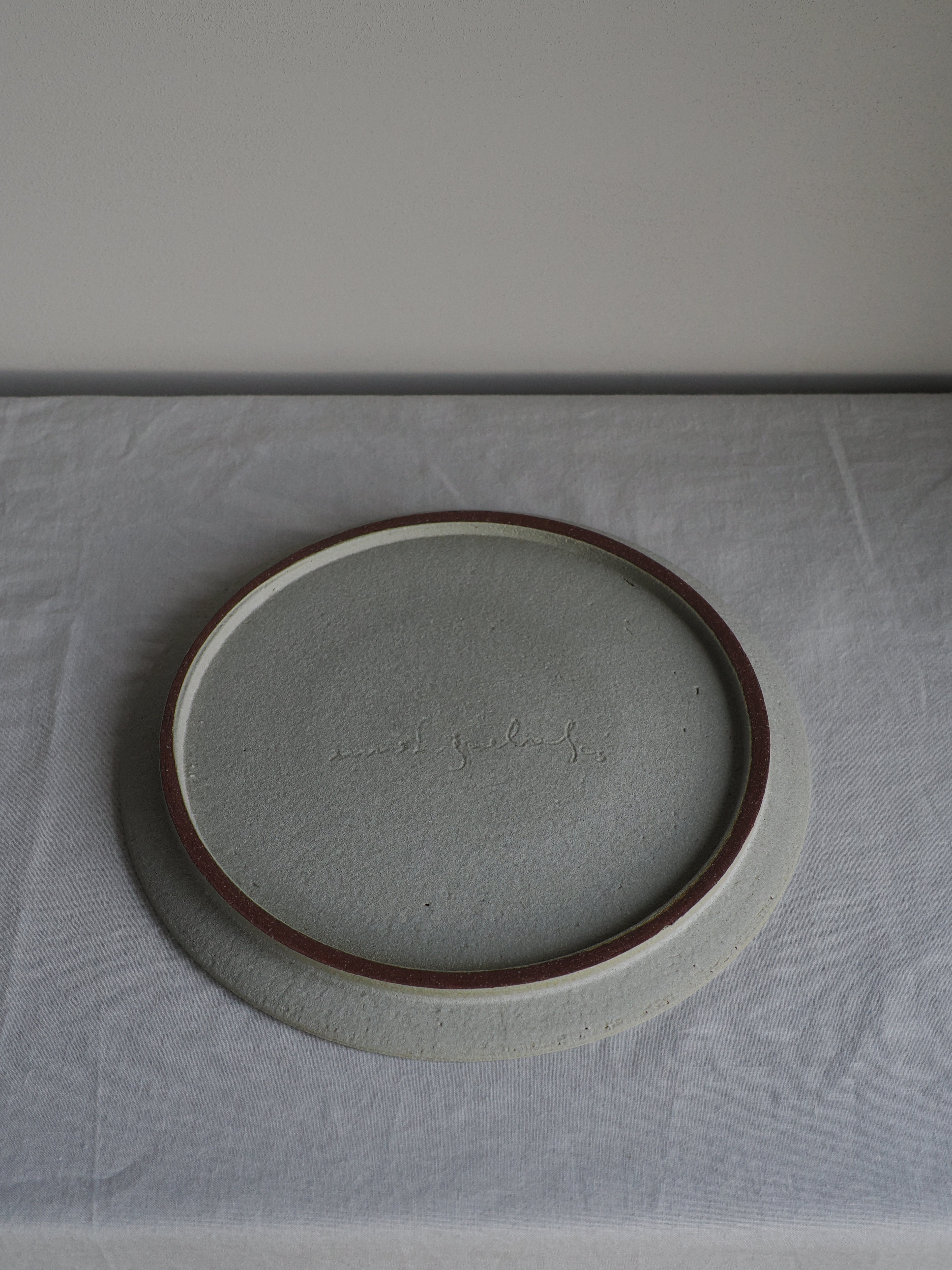 rim plate (L) / mushimegane books.