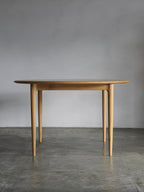 ST016 #Round Table