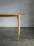 ST016 #Round Table