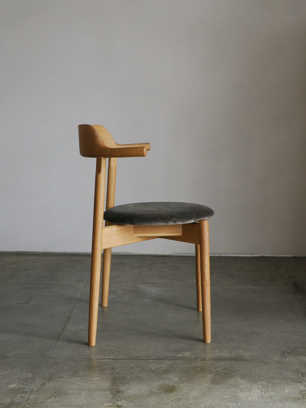 tsubura chair