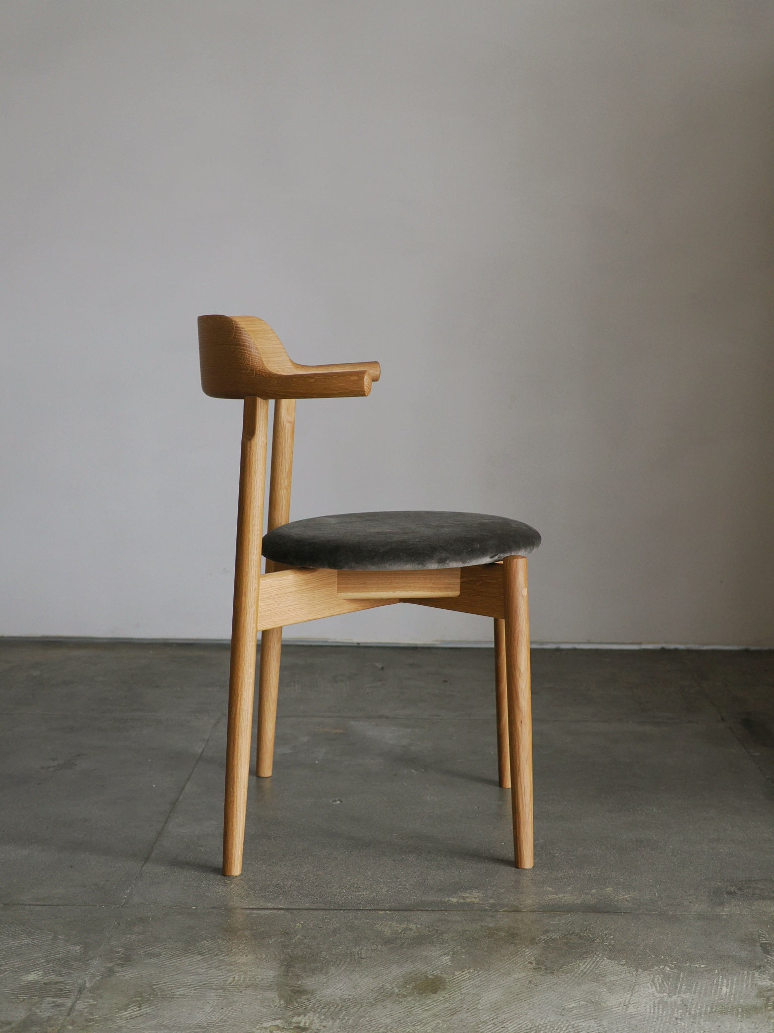 tsubura chair
