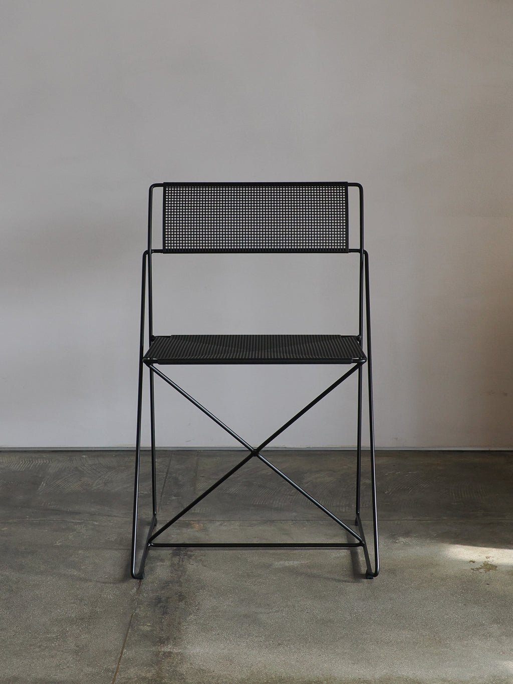 X-LINE CHAIR