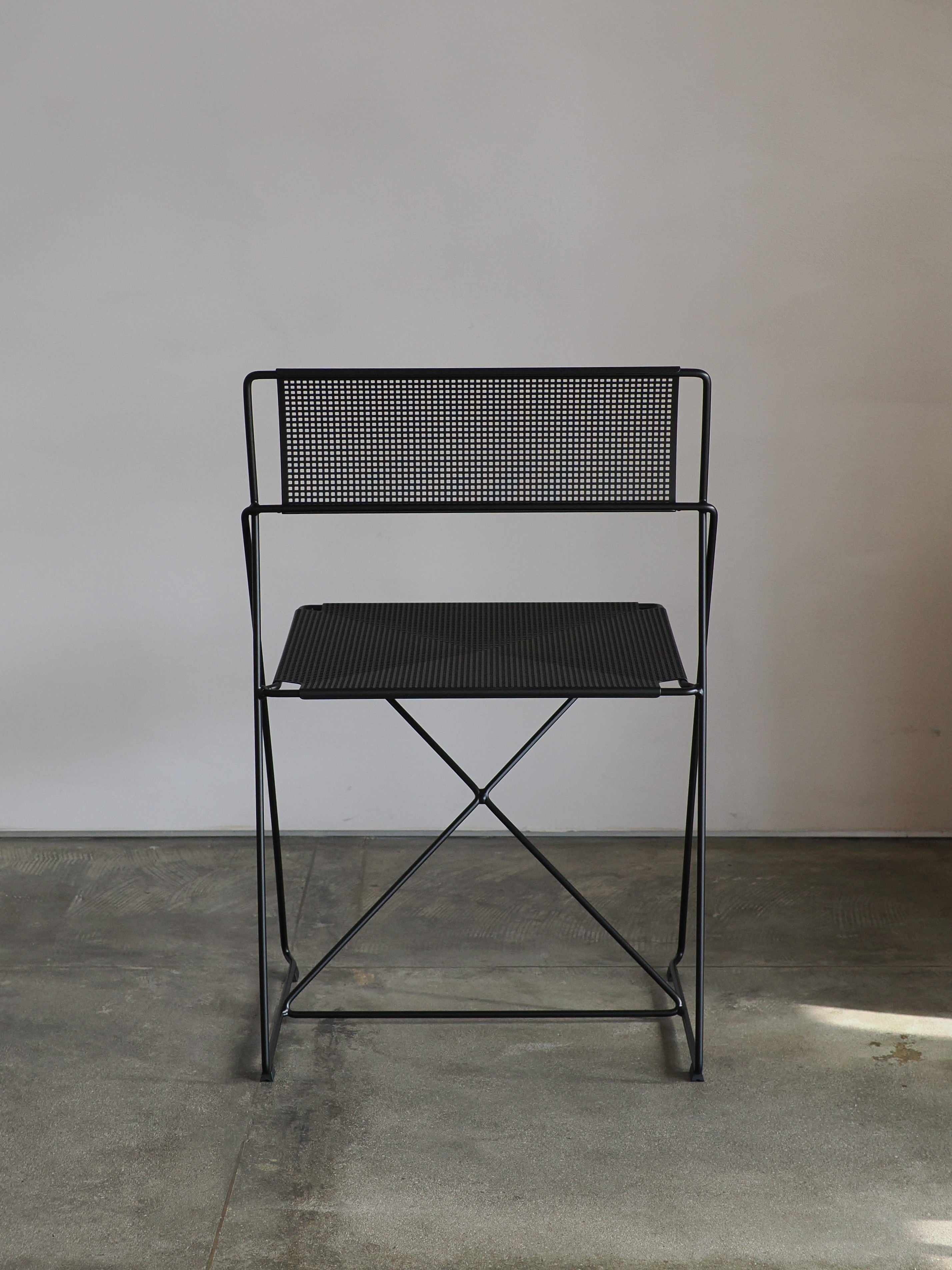 X-LINE CHAIR