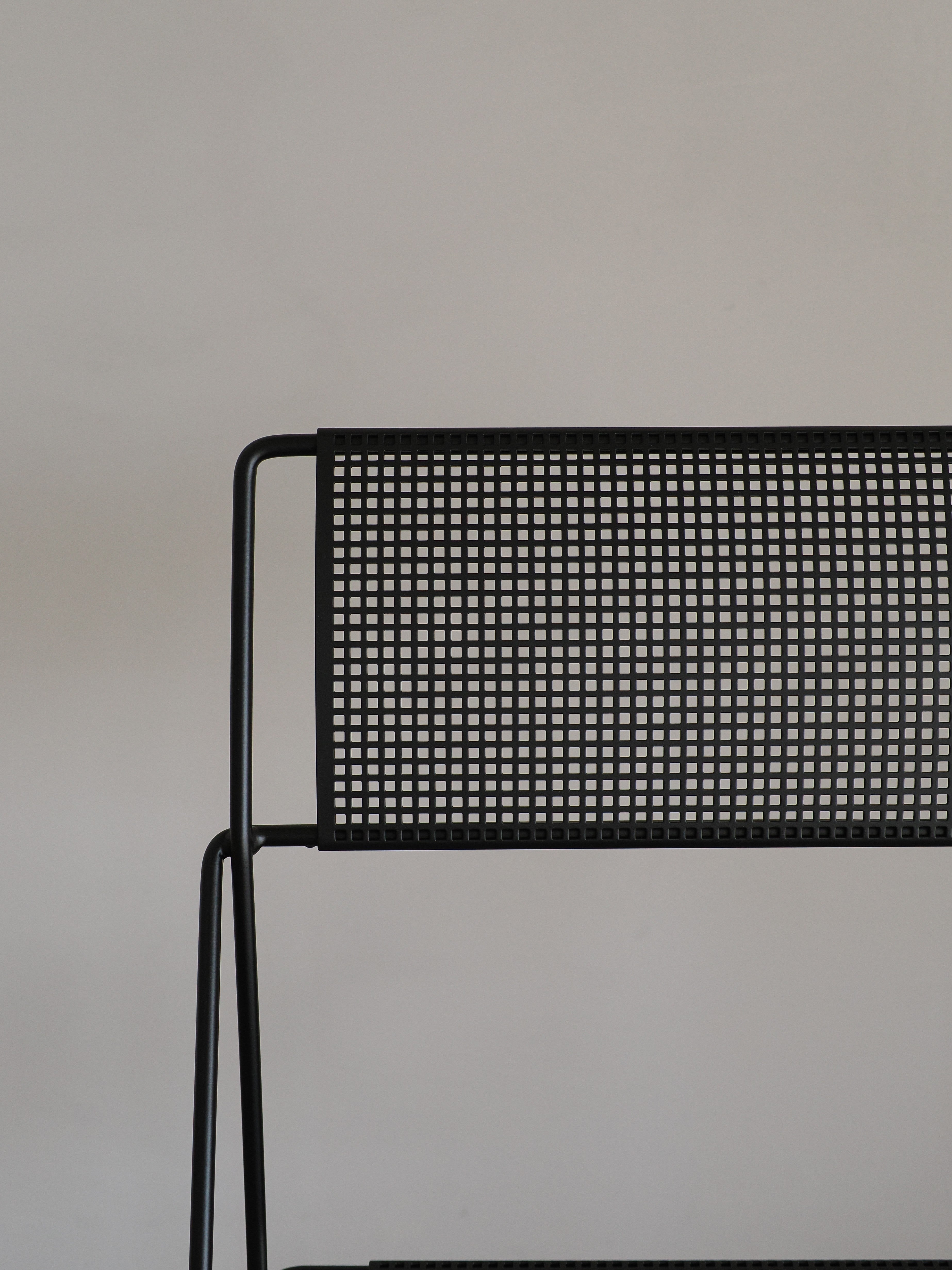 X-LINE CHAIR