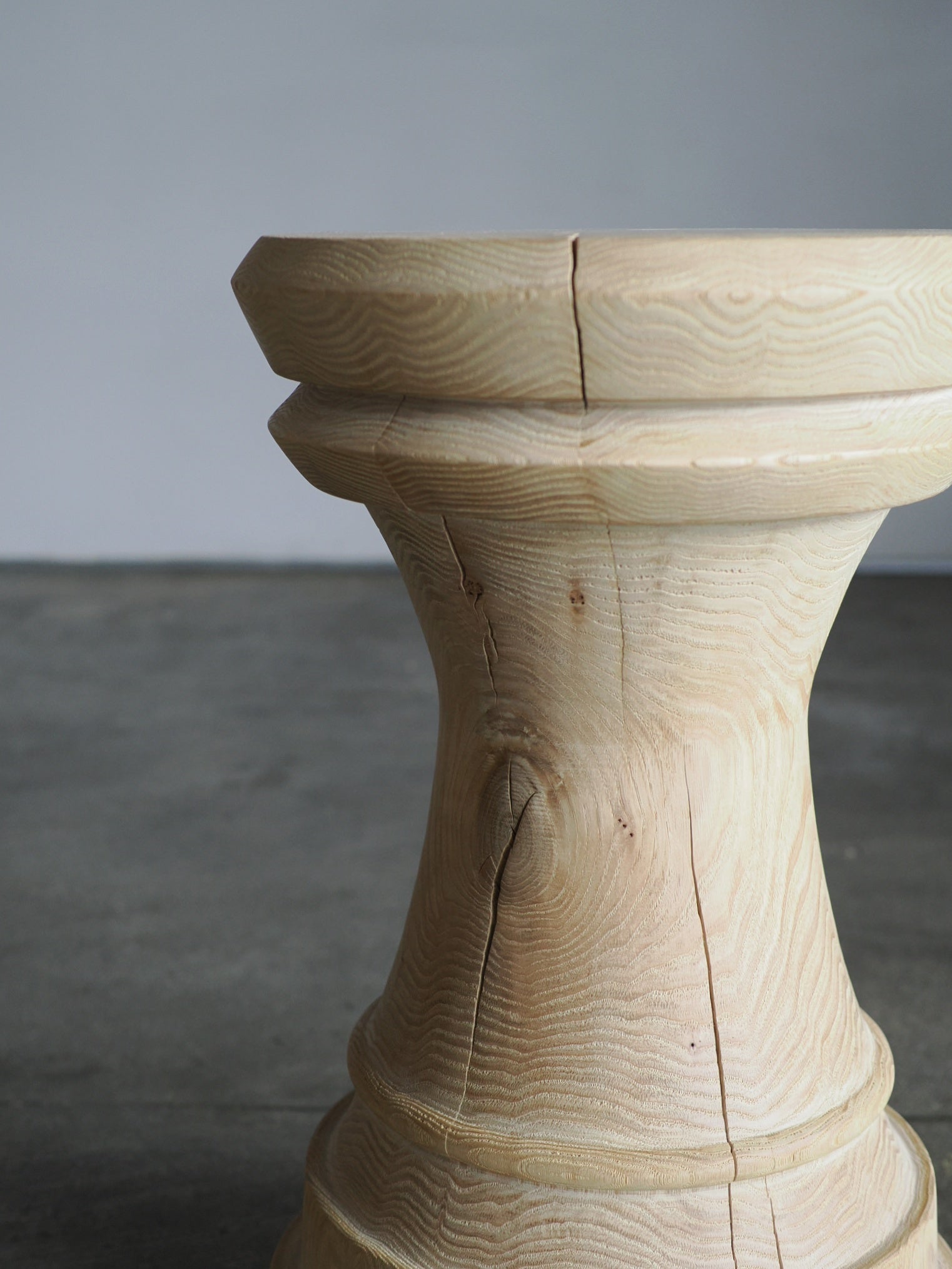 rook stool C